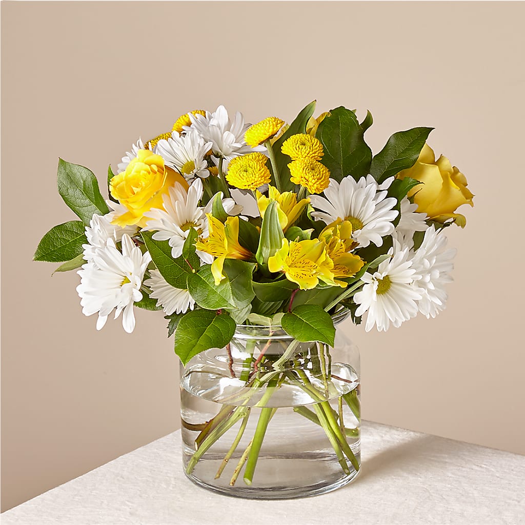 Sunny Sentiments Bouquet – Talia Flowers, Ottawa ON