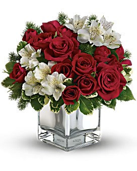 Teleflora's Christmas Blush Bouquet – Talia Flowers, Ottawa ON