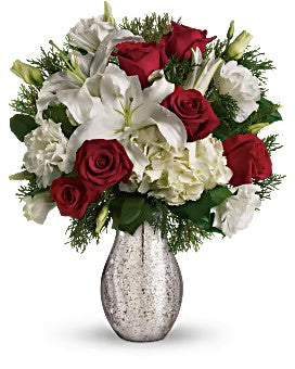 A Christmas Kiss by Teleflora – Talia Flowers, Ottawa ON