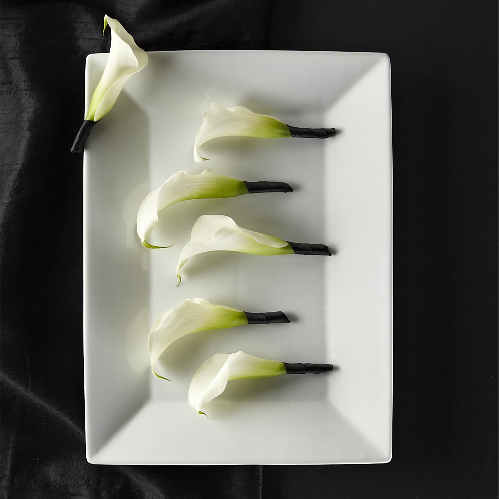 Calla Lily Promise Boutonniere – Talia Flowers, Ottawa ON