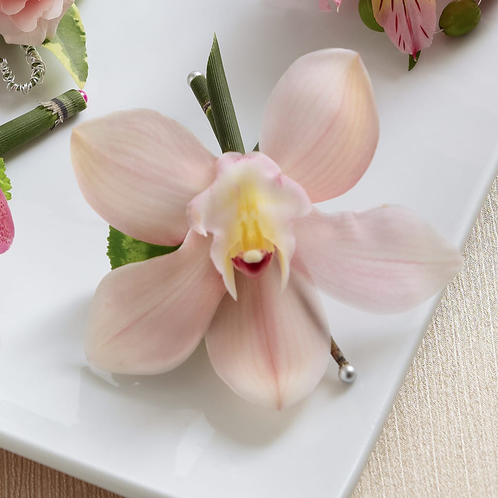 Pink Cymbidium Boutonniere – Talia Flowers, Ottawa ON