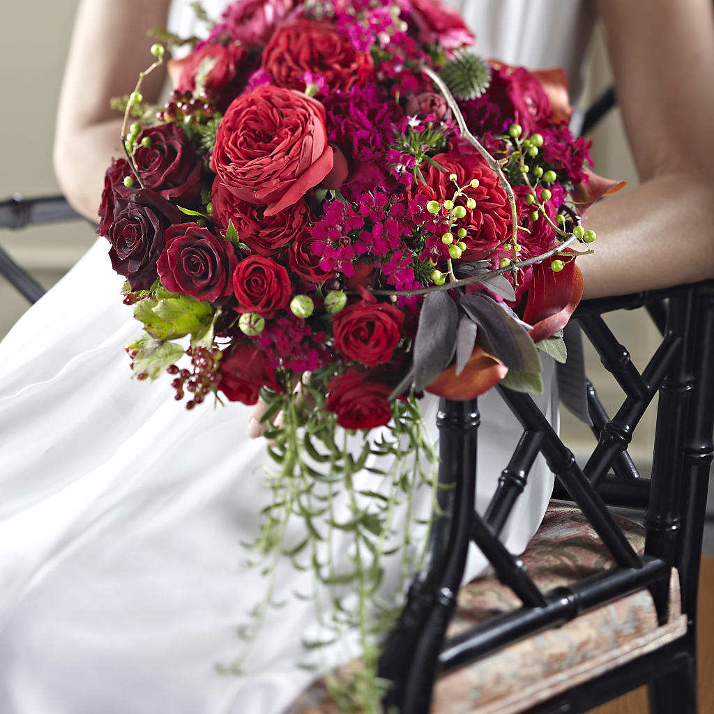 Pure Grace Bouquet – Talia Flowers, Ottawa ON