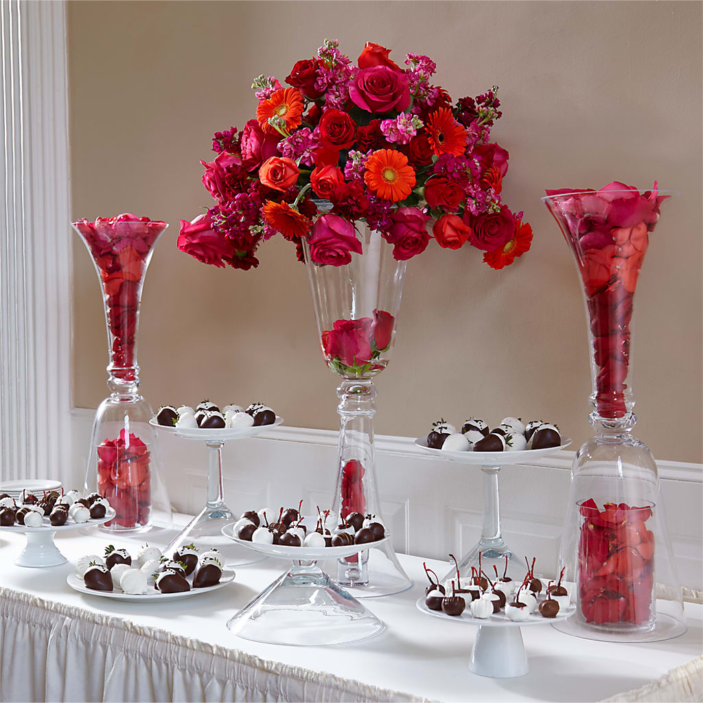 Life's Sweetness Centerpiece – Talia Flowers, Ottawa ON