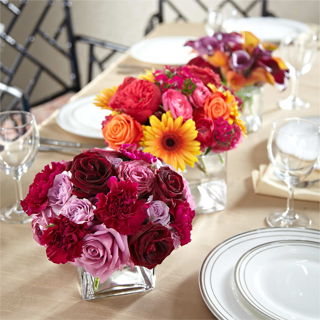 Love's Eternity Centerpiece – Talia Flowers, Ottawa ON