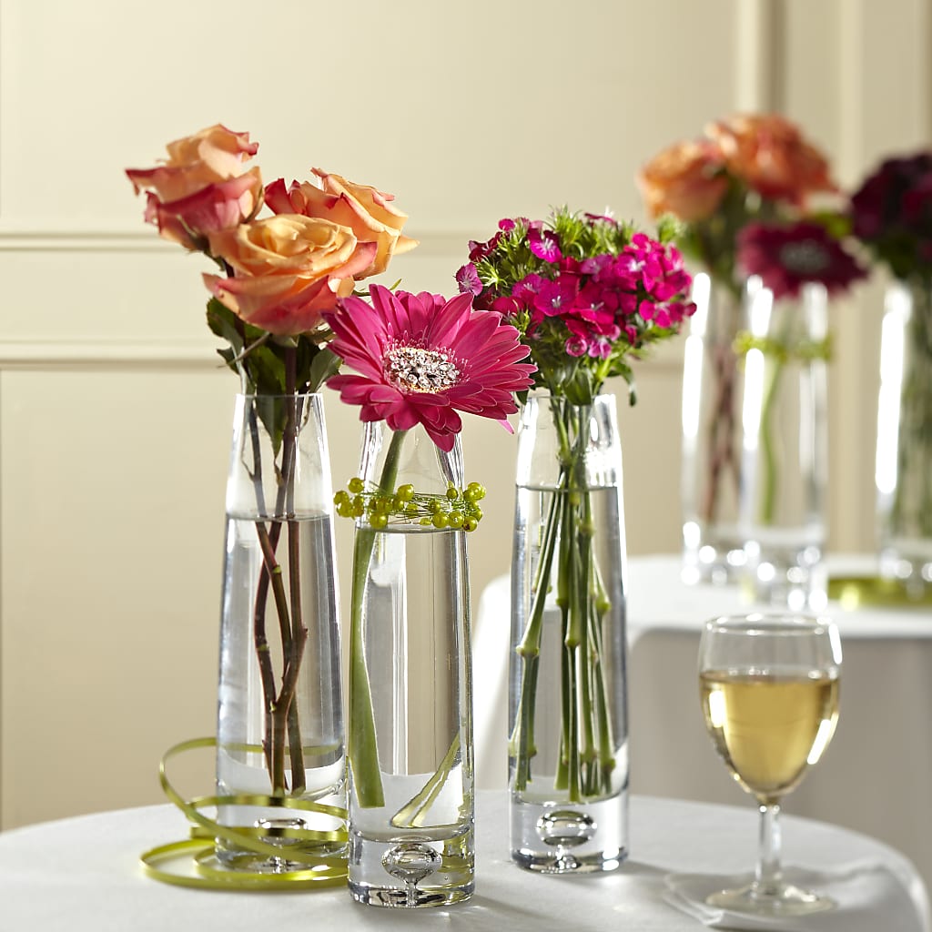 Sparkling Toast Centerpiece – Talia Flowers, Ottawa ON