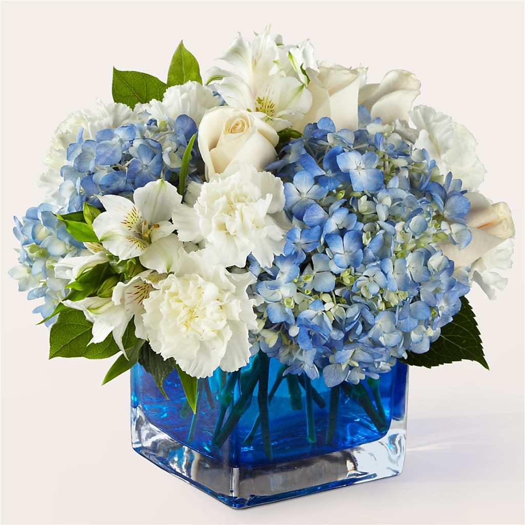 Soothing Waters Bouquet –  Talia Flowers, Ottawa ON