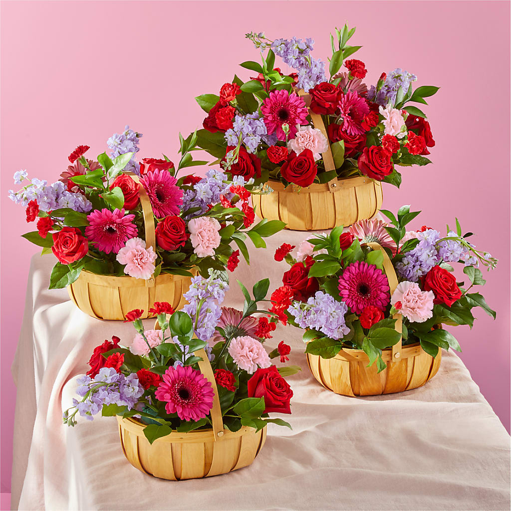 Pink Picnic Basket –  Talia Flowers, Ottawa ON
