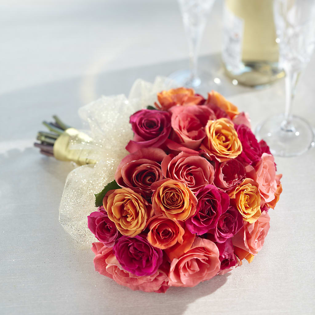 Sweet Roses Bouquet –  Talia Flowers, Ottawa ON